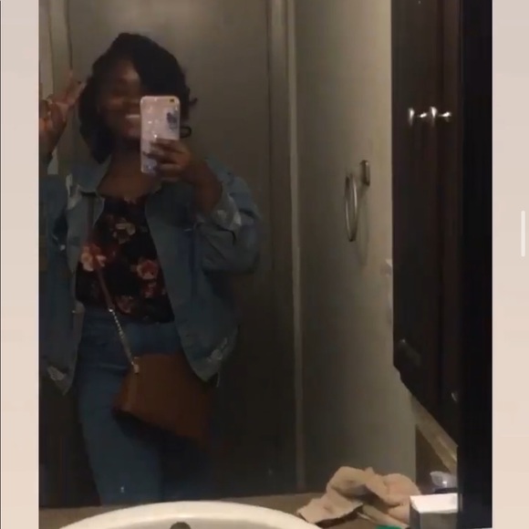 Meet your Posher, Cherise - Picture 9 of 16